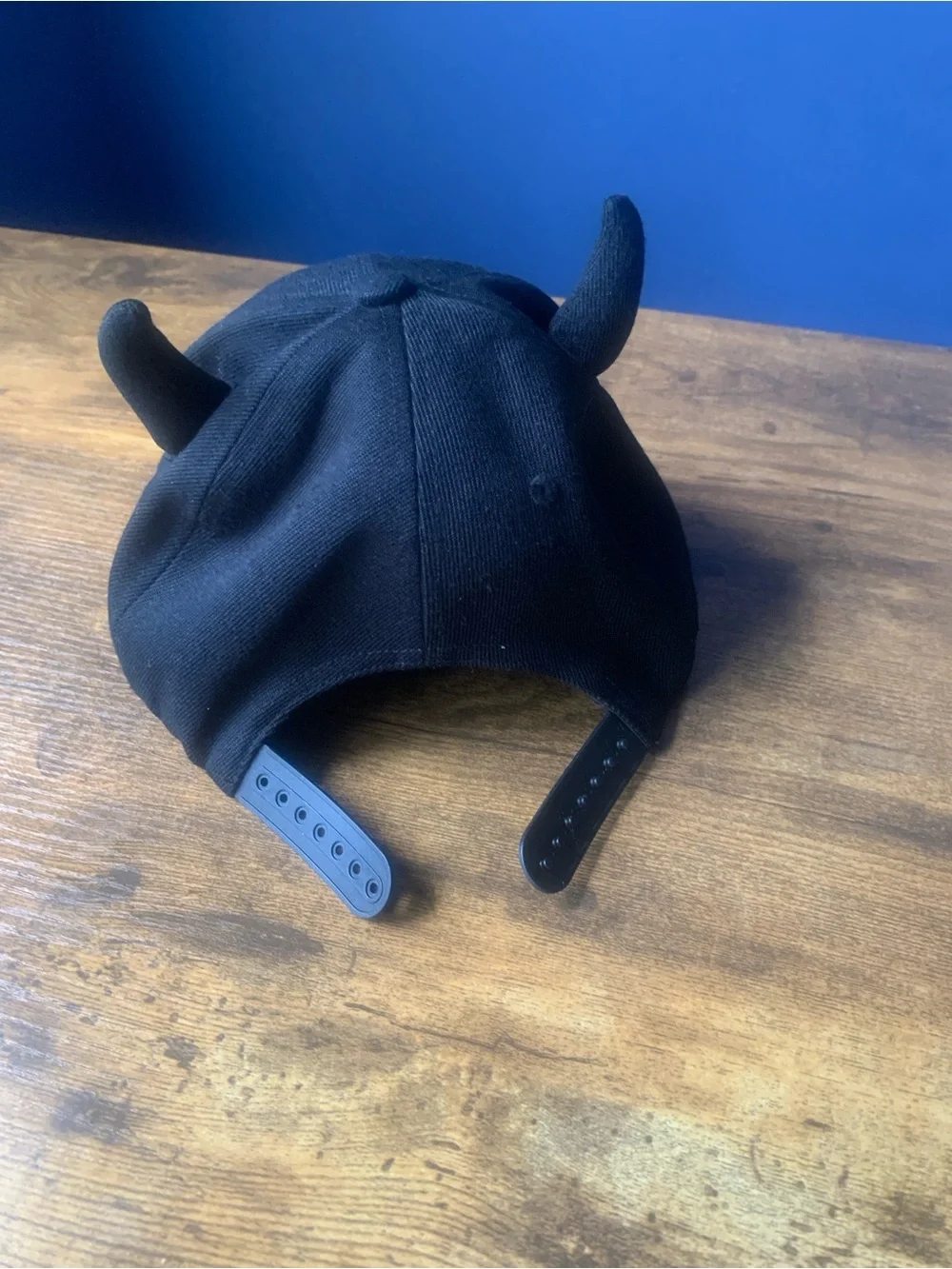 Prolific devil horns hat